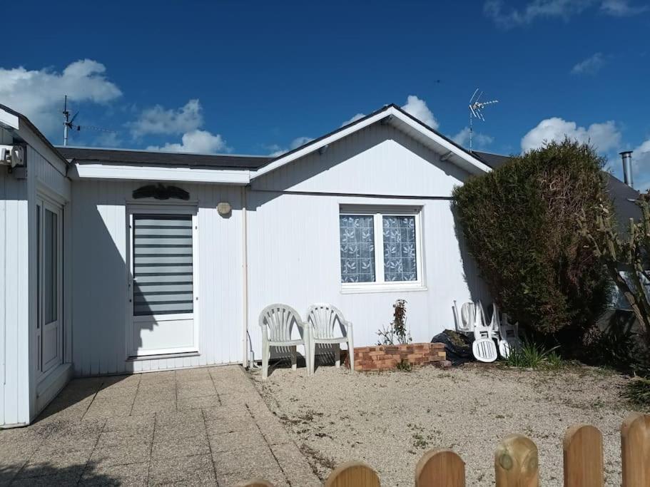 Captain'S Quarters - Maison En Bord De Plage Saint-Côme-de-Fresné Buitenkant foto